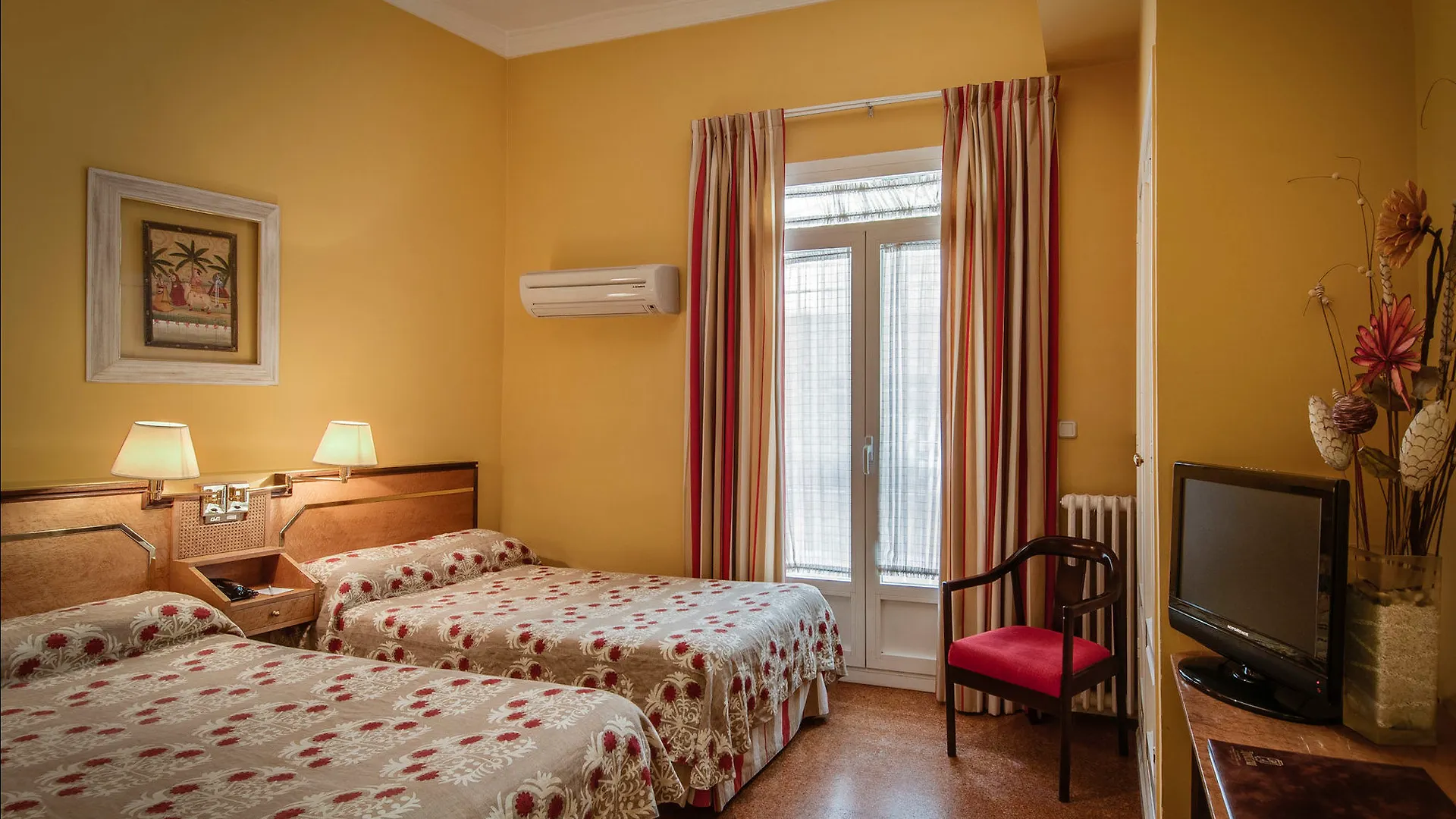 ***  Anacapri Hotel Granada Spain